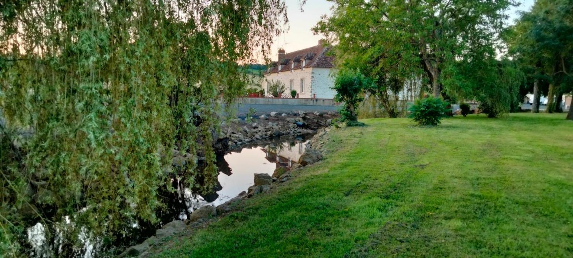 Villa Gite & Chambre D'Hotes Du Moulin Brûlon Exterior foto